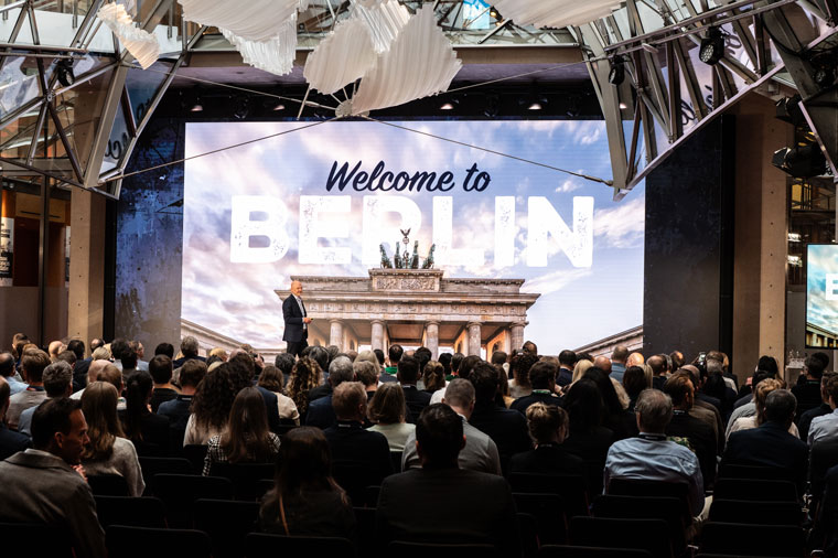 INMA President Gert Ysebaert welcomes delegates to the INMA World Congress of News Media in Berlin.