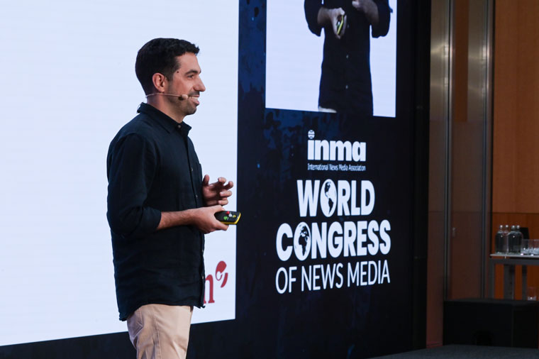 Tomàs Vio, head of communications and institutional relations at Grupo Clarín, explained how the company is meeting young readers where they are.